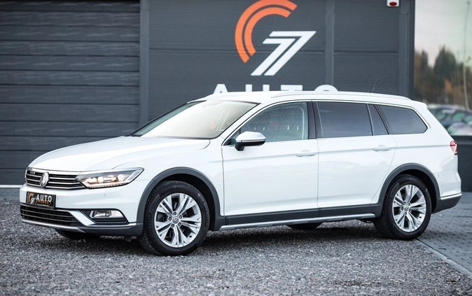 Volkswagen Passat cena 81900 przebieg: 191000, rok produkcji 2017 z Kowal małe 301